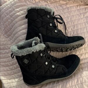 Columbia Women's Quilted Black Winter Boots